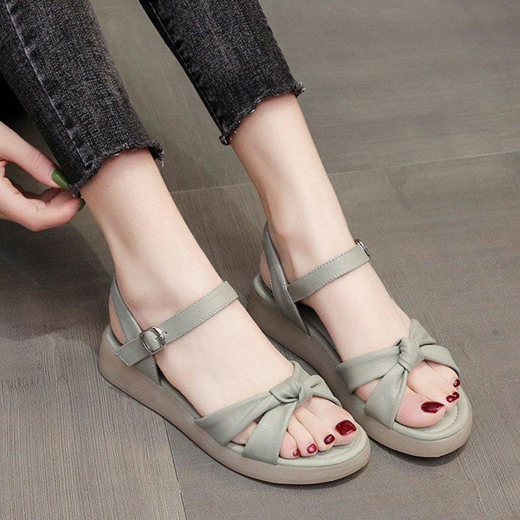 Platform Sandals Women's 2025 New Summer Flat Women's Shoes with Soft Sole Soft Leather Fairy Wind Beach Sandals