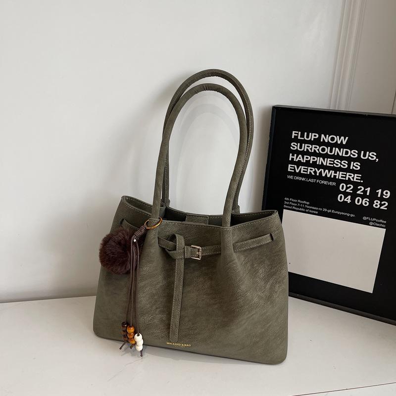 Simple suede underarm bag women's winter new trendy retro tote bag large-capacity commuter bag