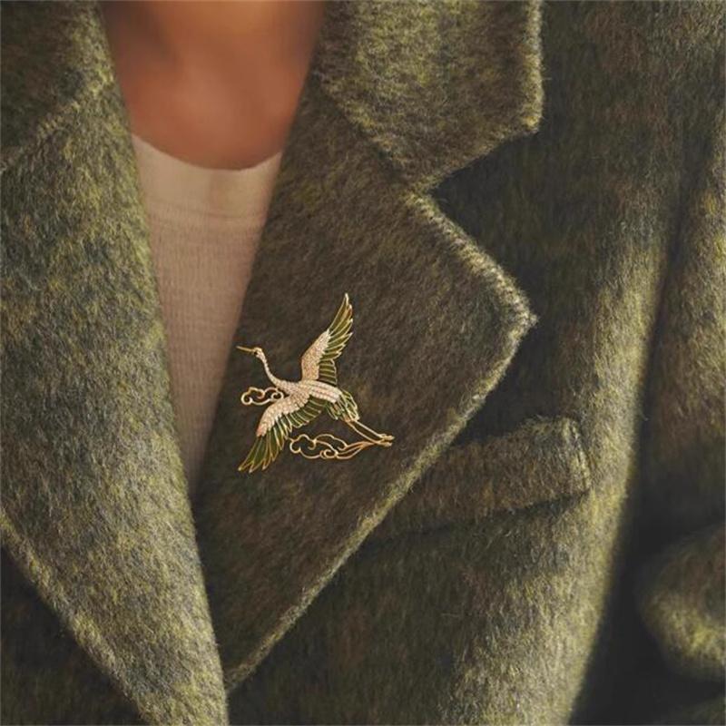 Estilo chinês elegante strass verde esmalte asas guindaste nuvens broches para mulheres meninas pássaros voando lapela pinos festa jóias