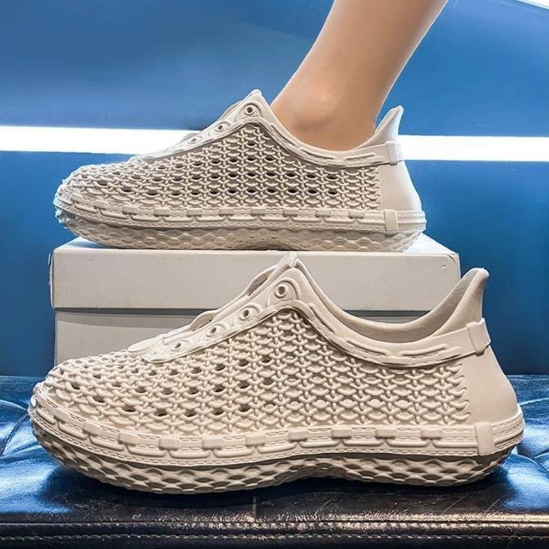 Lochschuhe für Herren Strand Stilvoll Luxus Designer Offene Zehen Rutschfest Japanisch im Angebot PVC Neues Design 2025 Ankunft Herren Sandalen