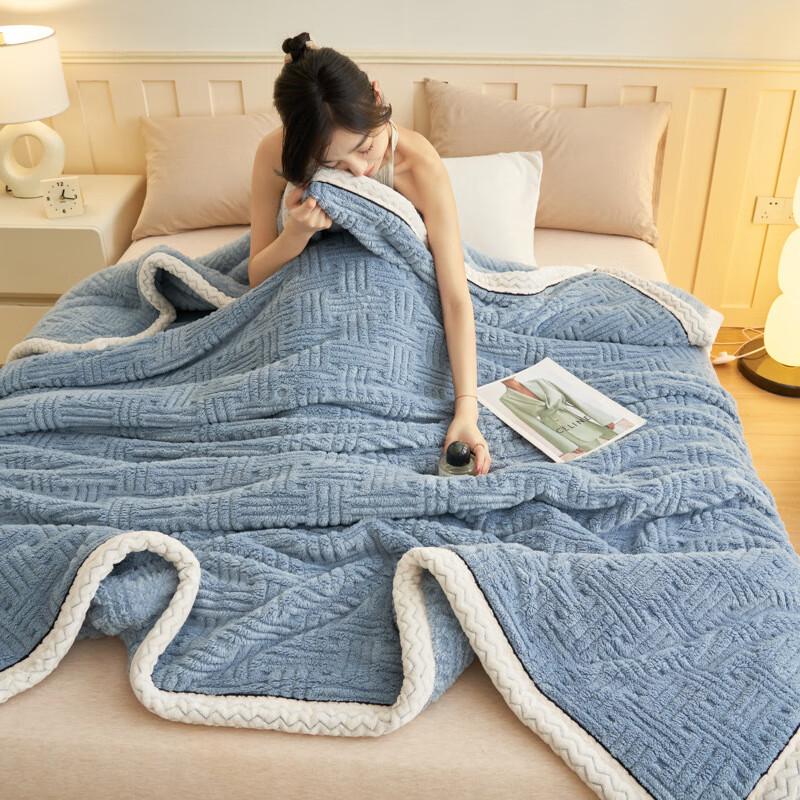 LISM Cloud Velvet Jacquard Throw Blanket