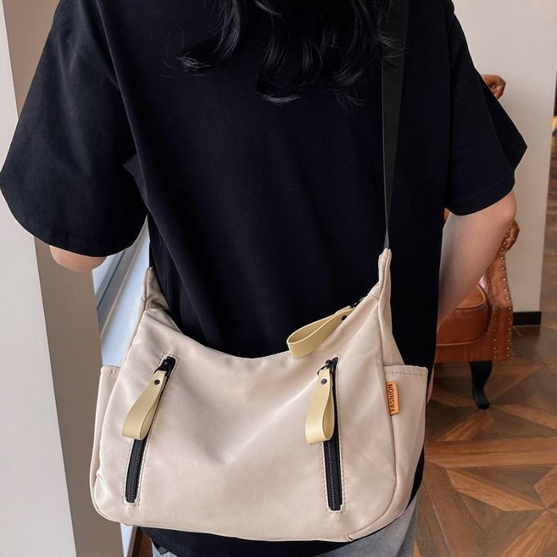 Modische und lässige Damentasche mit großer Kapazität zum Umhängen, Sommerneuheit Oxford-Spinnstoff, Studentenunterricht, Pendlertasche