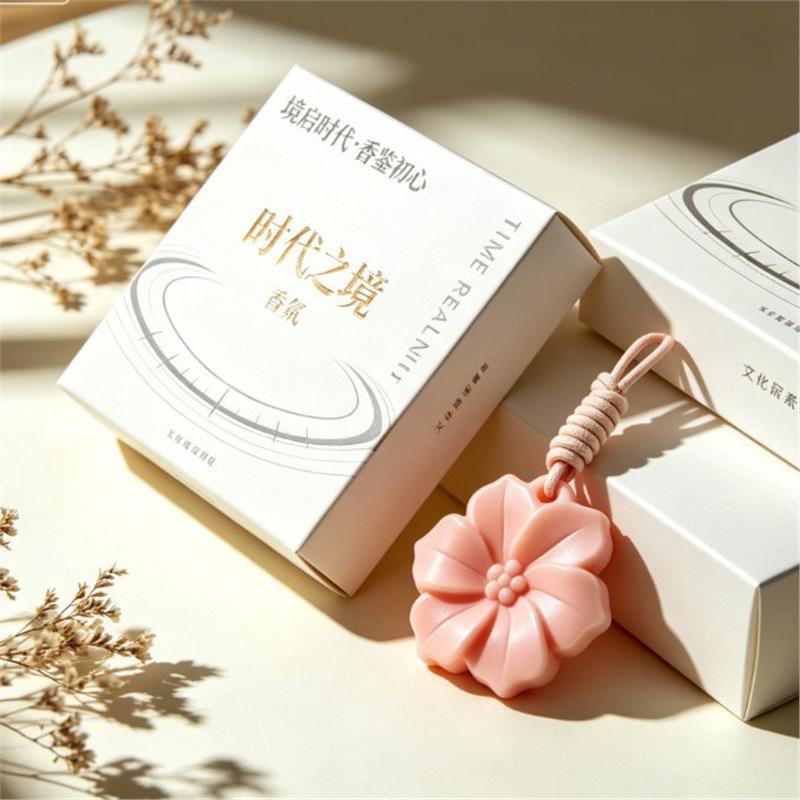Camellia Aroma Wax Tablets with Plant Essential Oils for Long-Lasting Wardrobe & Car Fragrance Rose/Camellia
