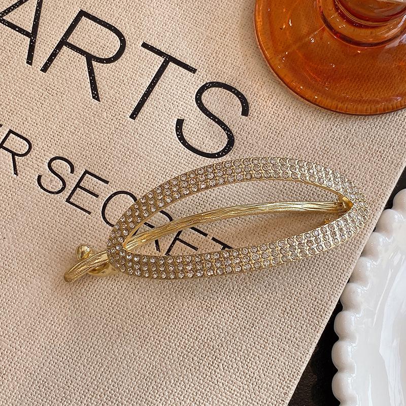 

Элегантная ретро заколка-клип для волос с бусинами и стразами для женщин – Идеально подходит для летних причесок «пучок» золотой