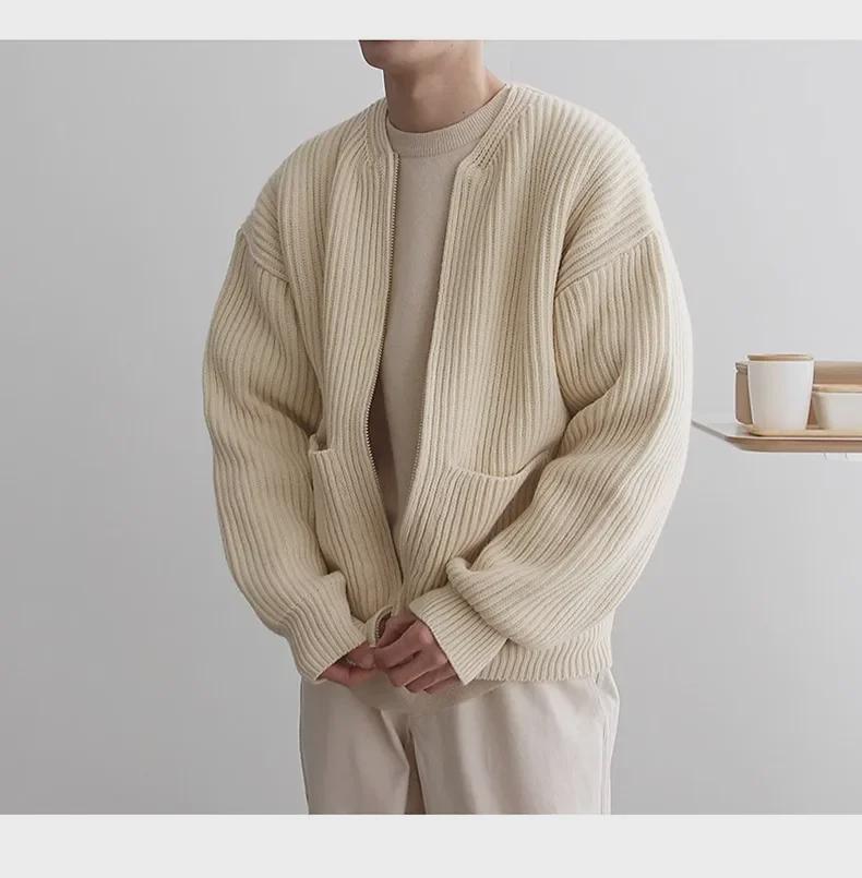 Męski kardigan dzianinowy w jednolitym kolorze na jesień/zimę 2024: Modny, Casualowy, Pasujący do wszystkiego, Okrągły dekolt, Dostępne duże rozmiary