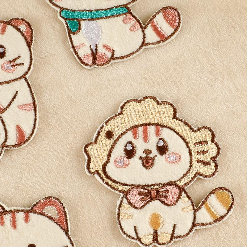 Original Embroidery Label Embroidery Sticker Badge Clothing Accessories Cartoon Plush Cat Cloth Label Badge Patch Cloth