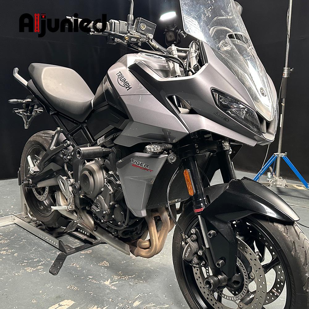 Triumph Tiger Sport 660 & Trident 660 Anti-Fall Front/Rear Wheel Rods