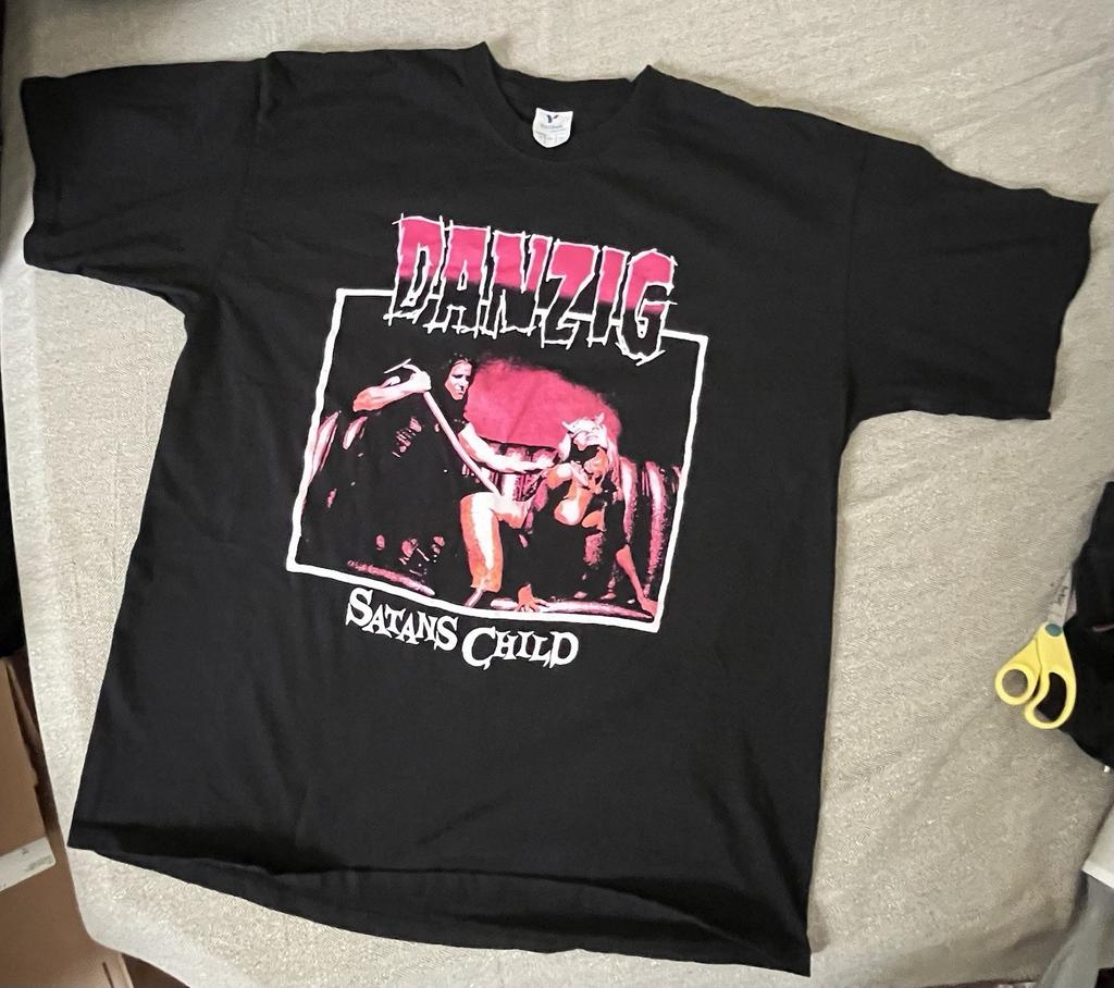 Danzig Black T-Shirt Graphic Tee Heavy Metal Band Skull Logo Classic S-5XL