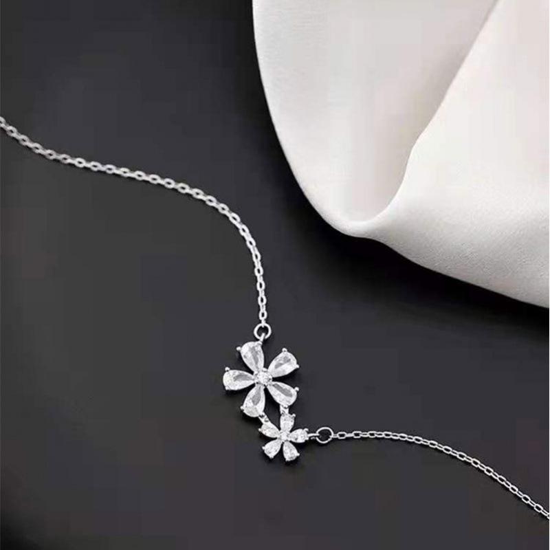 Fairy Forest Style Flower Necklace - Women s Trendy Clavicle Chain, Japanese Korean Simple Jewelry Niche Design.