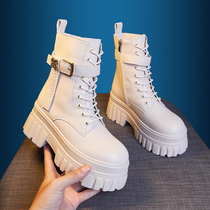 Thick-soled Martin boots for women 2025 autumn and winter new British style short boots versatile small inner height increase black boots for women