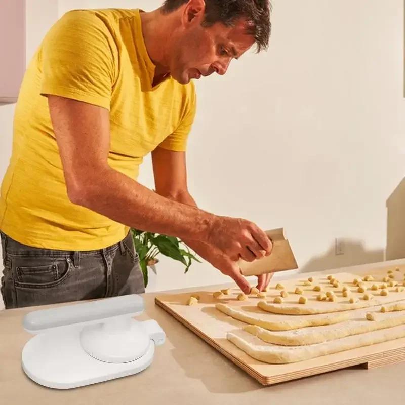 Creative Fashion Dumpling Pressing Tool Dough Mold Food-Grade Dumpling Maker Multifunctional Dumpling Wrapper