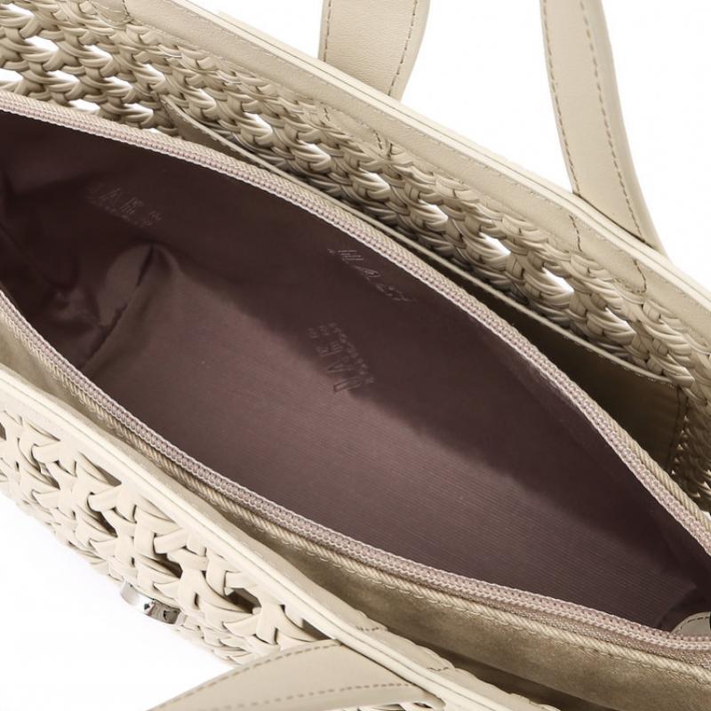 Daks Ivory Mesh Twisted Detail Point Tote Bag Dcba6e189iv