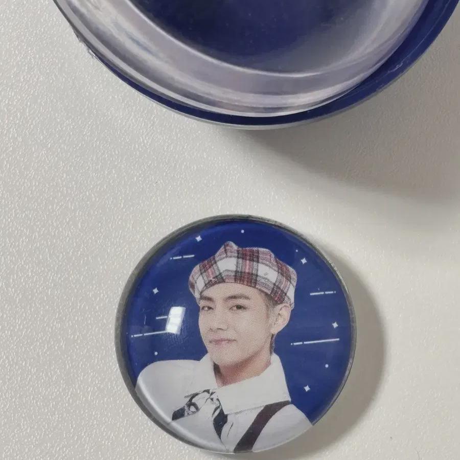 

BTS BTS Magic Shop Пусан Нетканый Магазин Мастер 5-й Сезон Мать Удача Тэ Хён V