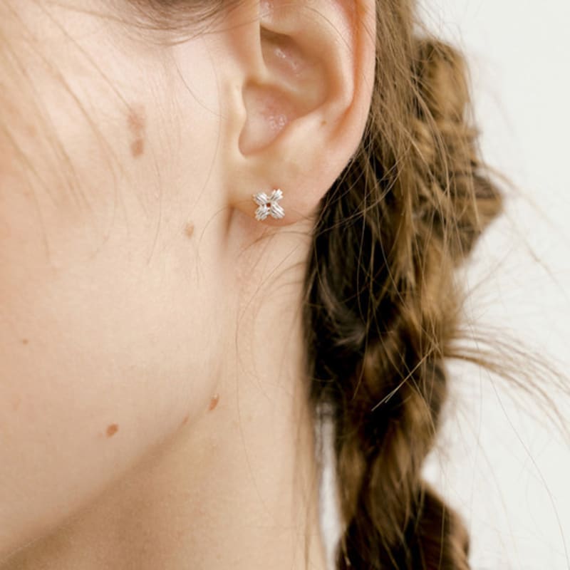 

MATIAS Clover mini Earring (Silver) Silver