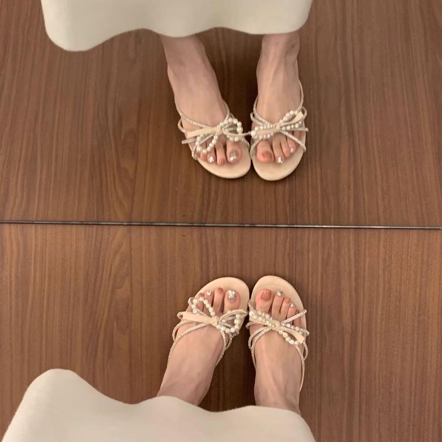 Fashion Pearl Bow Open-toe Slippers for Women In Summer, Beautiful Small Round-toe Rhinestone Non-slip Block Heel Sandals