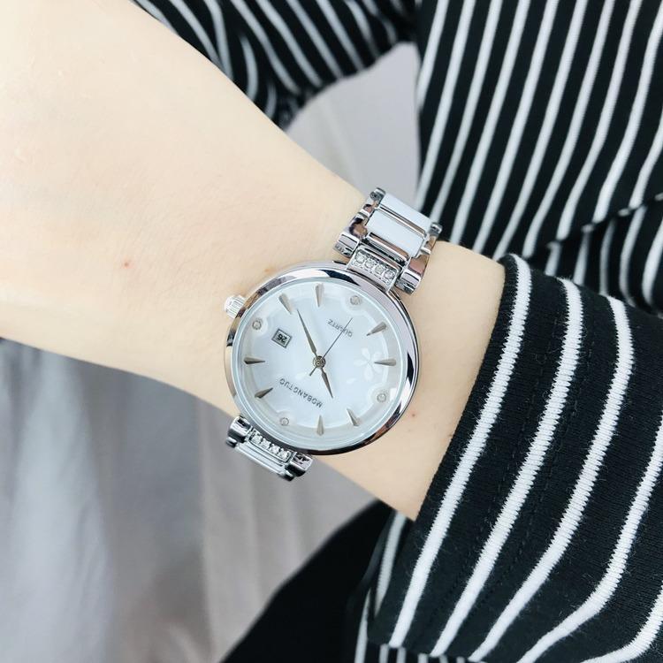 White Ceramic Women'S Watch Women'S Simple Fritillary Face Calendar Fashionable High-End Niche Light Luxury Women'S Watch