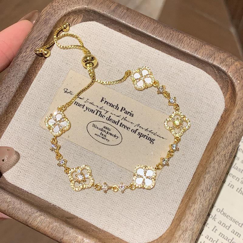 

Fritillary broken diamond four-petaled flower bracelet women s niche exquisite bracelet women s jewelry