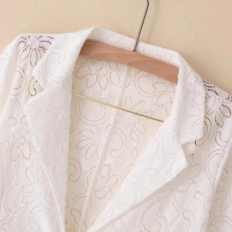 Chaqueta Fina de Encaje Calado de Verano para Mujer Talla Grande Diseño Estilo Nacional Botón de Disco Ropa Protectora Solar