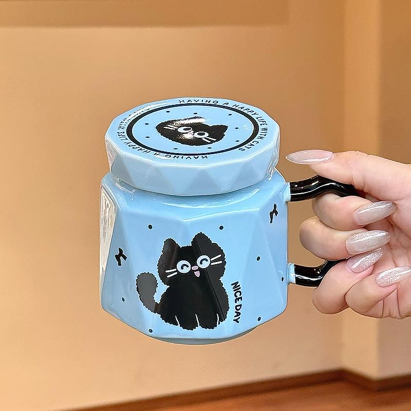 

Милая мультяшная чашка с черным котом, сувенир, высококачественная офисная чашка для воды с крышкой, кружка, керамическая чашка для девочек 480ML
