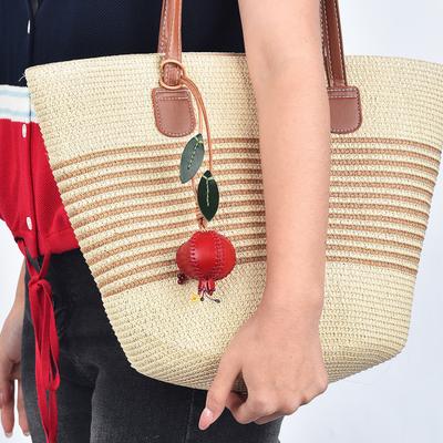 Taschenanhänger Kunstleder Handgenäht 3D Granatapfel Design Schlüsselanhänger Verschleißfestes Taschenzubehör