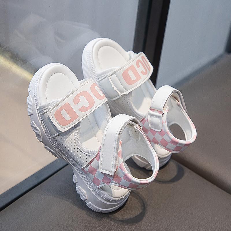

Girls sandals summer 2025 new sports open-toed soft-soled children s beach shoes medium and large children s little girls student shoes 37