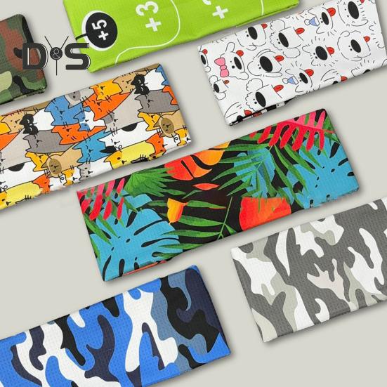 Ręcznik golfowy magnetyczny z klipsem Chłonny waflowy ręcznik golfowy z mikrofibry z magnesem do mocnego trzymania na torbach golfowych, wózkach, kijach