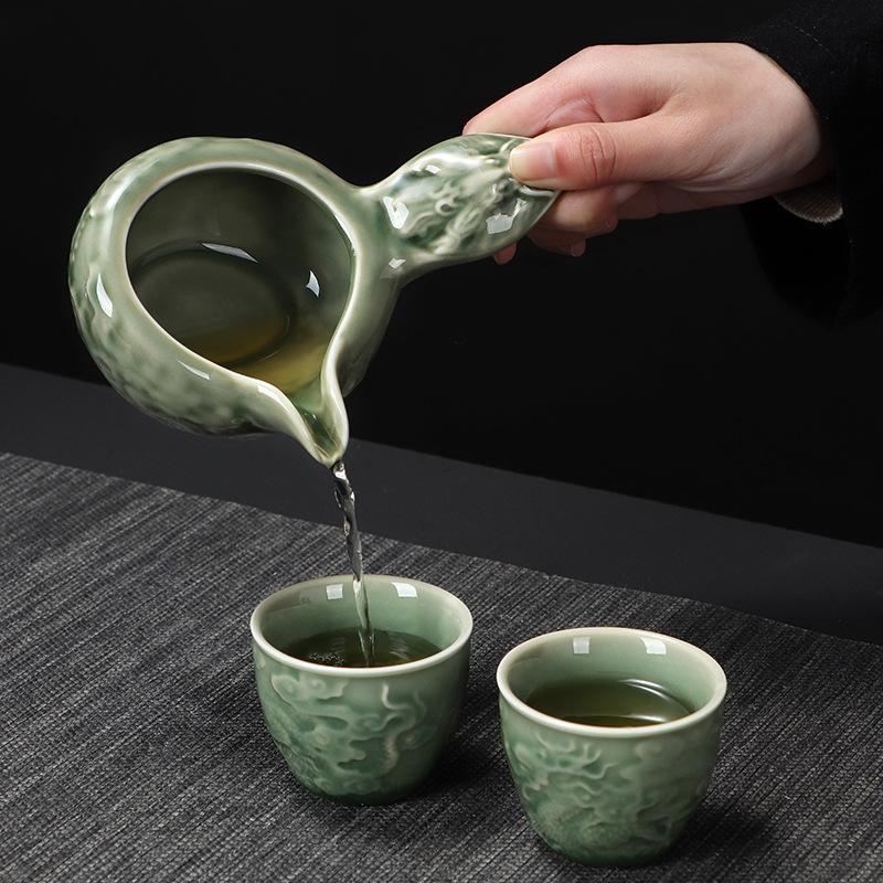 Set Automatico in Celadon dei Dodici Zodiaci per Uso Domestico, Infusore da Tè Pigro, Alta Estetica Tendenza Nazionale Affari