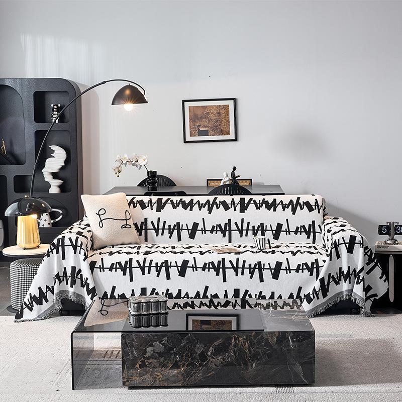 Ins Style Line Printed Sofa Cloth Towel Luxury All-Season Sofa Covers for Living Room Comfortable Anti Dirt Armchair Protector