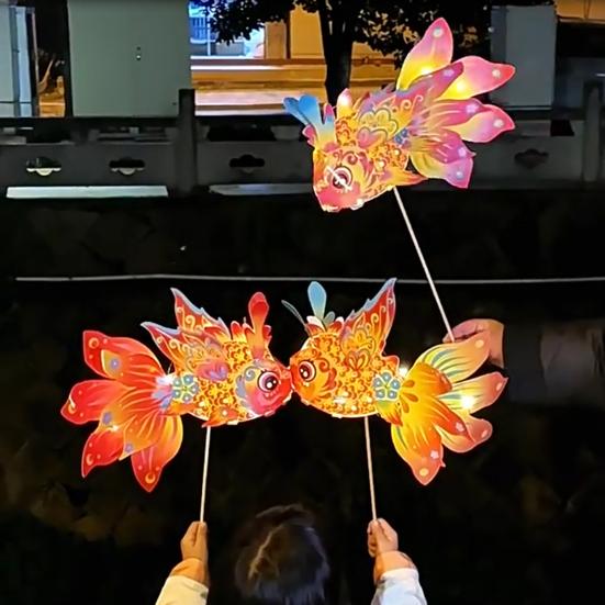 DIY Lantern Material Pack Cartoon Goldfish Design Traditional Mid-Autumn Lantern Festival Decoration Chinese Culture Decor