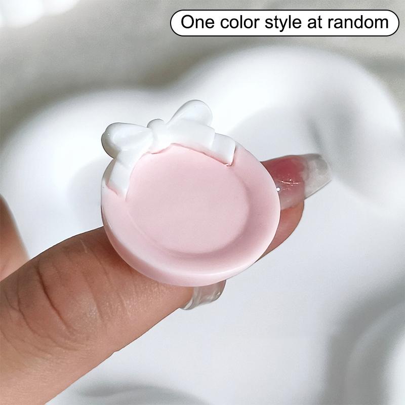 1Pcs New Design Cute Resin Ring Paint Palette Mini Portable Ins Wind Cute Finger Palette Tone Nail Tools Art Supplies