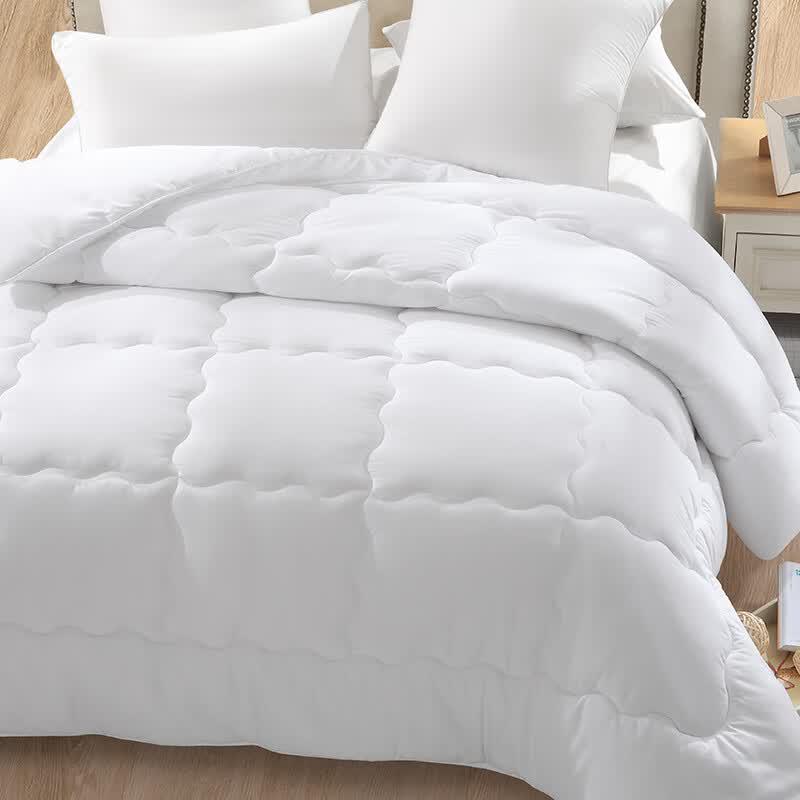 LOVO Spring Autumn Polyester Quilt