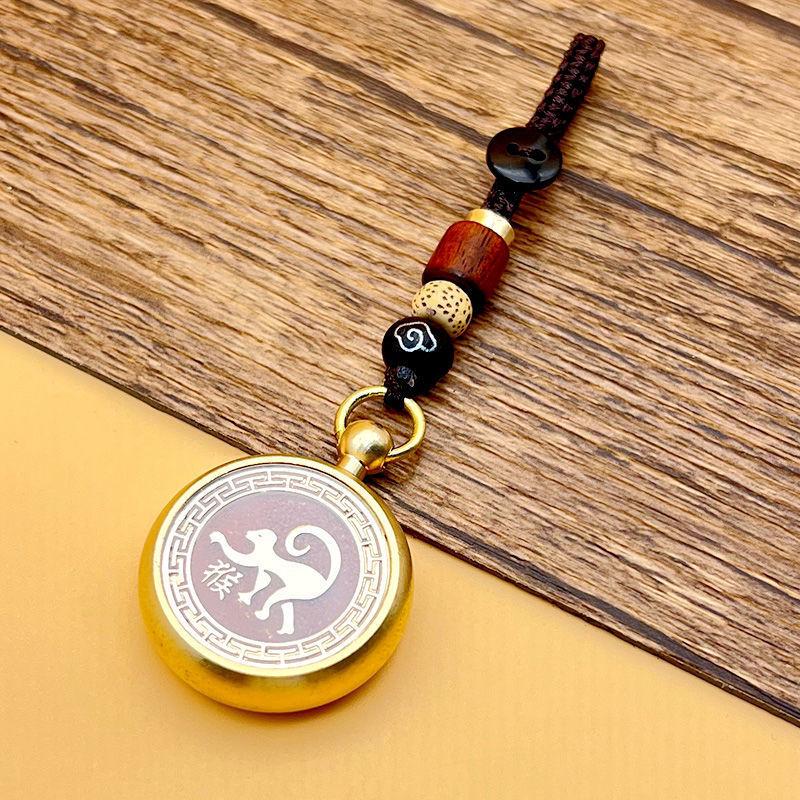Mosiężny Czerwony Cinnabar Zwierzę Zodiaku Brelok Wisiorek - Obracający się Talizman Pieniądza dla Mężczyzn i Kobiet Prezent