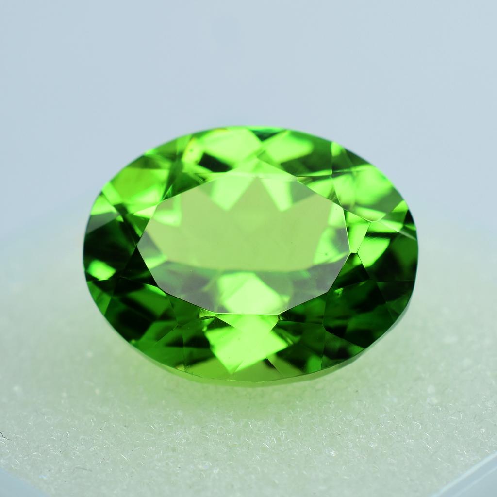 Natural Peridot Gemstone Green Color Oval Shape Certified 9 Ct Loose Gemstones