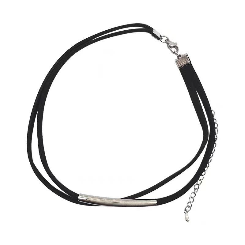 Gargantilha curva preta de camada dupla feminina com design de nicho, corrente de couro para clavícula, corrente de pescoço simples e versátil personalizada