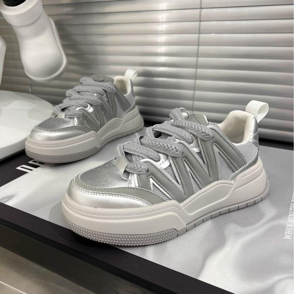 Internet Celebrity Leather Thick Baseplate Shoes White Shoes Women's Round Head Lace-up Flat Bottom Color Matching Bread Shoes Sports and Leisure Sho