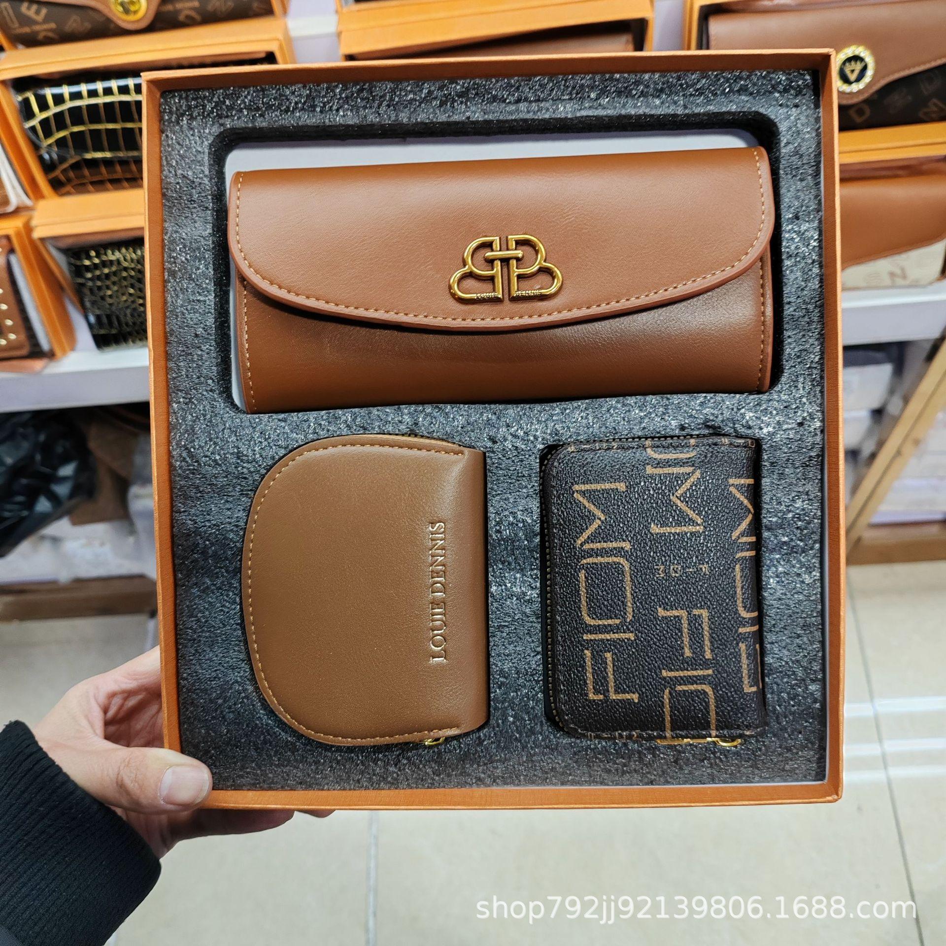 Подарочная коробка из трех предметов с держателем для карточек набор из коробки женские кошельки небольшой модный брендовый кожаный кошелек женская сумка для карточек клатч женский кошелек зажим для денег 1500₽