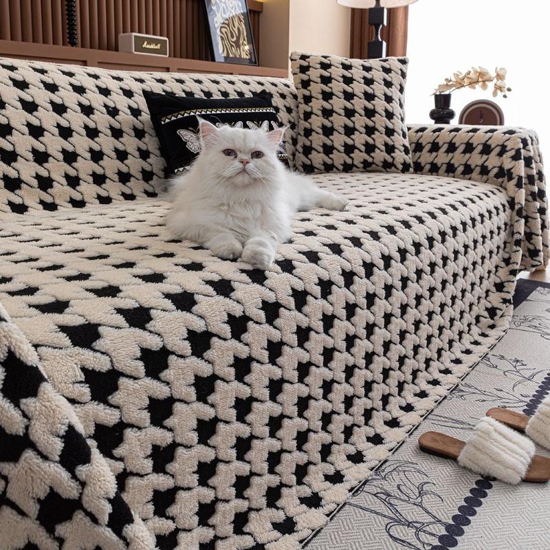 Comfortable Velvet Sofa Cover Four Seasons Universal Sofa Cover Towel Full Cover Cover Non-slip Blanket Cushion