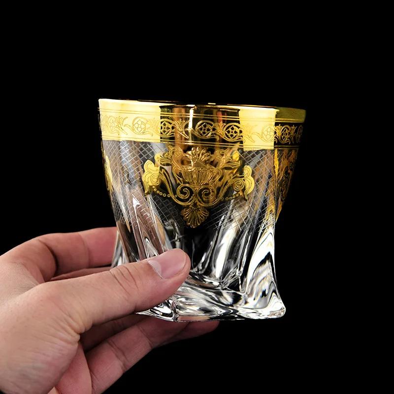 Evropská silnostěnná křišťálová sklenice na víno Sklenice na whisky sklenice se zlatým vzorem zvonku Sklenice na pivo