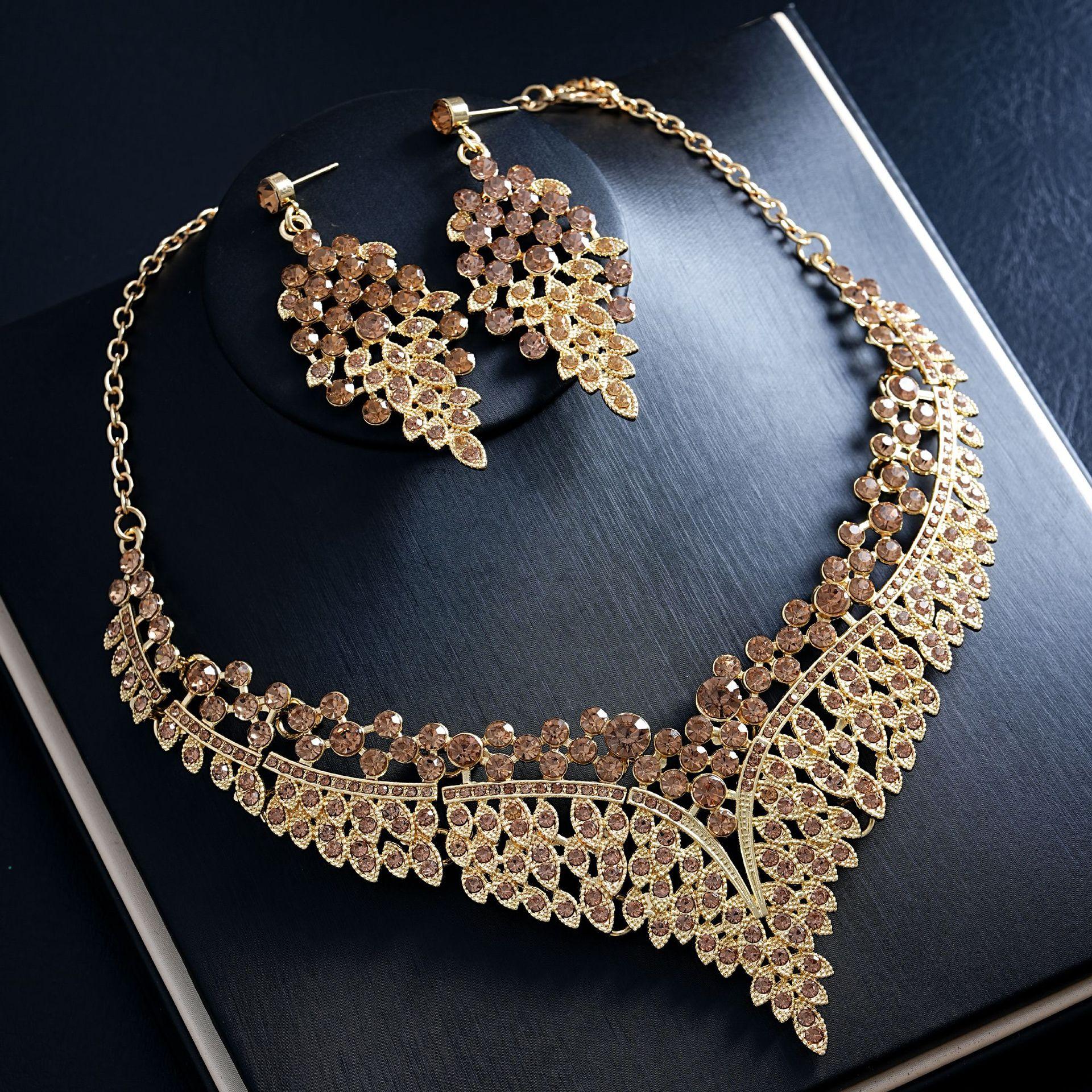 European and American Luxury, Fashion Exaggerated Full Diamond Necklace Earrings Set Dress Banquet Bridal Wedding Accessories 2026 45CM шампанского