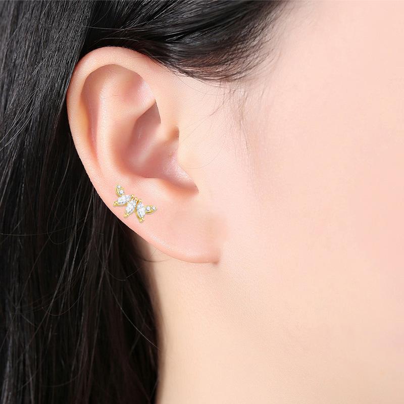 Titanium F136 Moon Threaded Cartilage Stud Earrings - Trendy European & American High-End Fashion