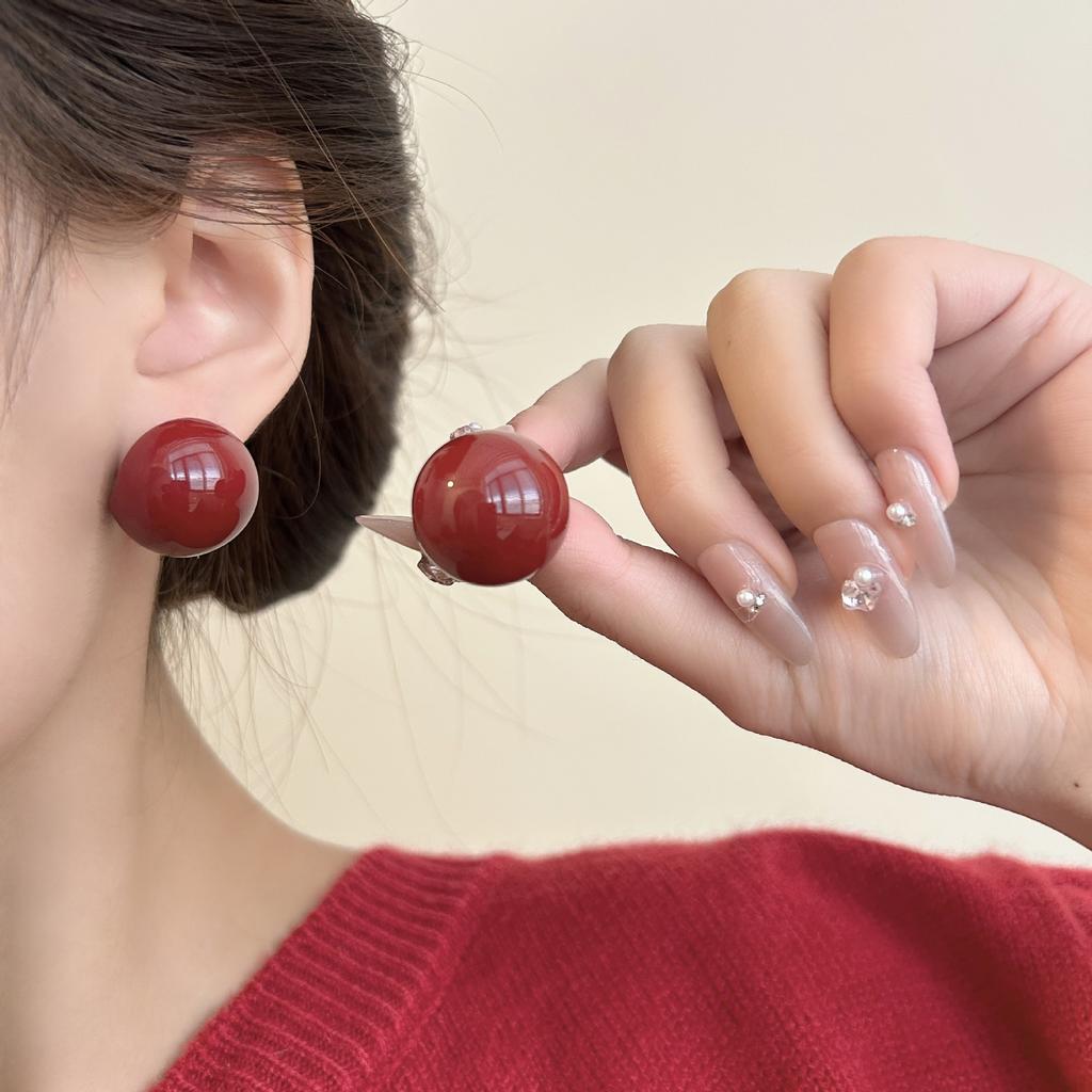 Vintage Red Half Round Imitation Pearl Earrings for Women Girls Autumn Winter Style Elegant Stud Earrings Wedding Jewelry Gifts