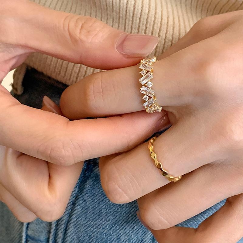 Style Chic Highend Adjustable Ring With Dazzling Rhinestones For Fashionable Women