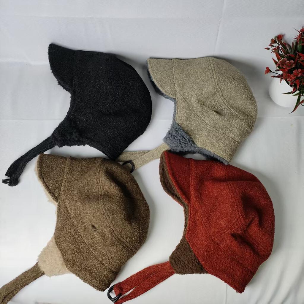 Imitation lamb wool flying hat, ear protection hat, children's autumn and winter new velvet solid color hat, men's warm Lei Feng hat