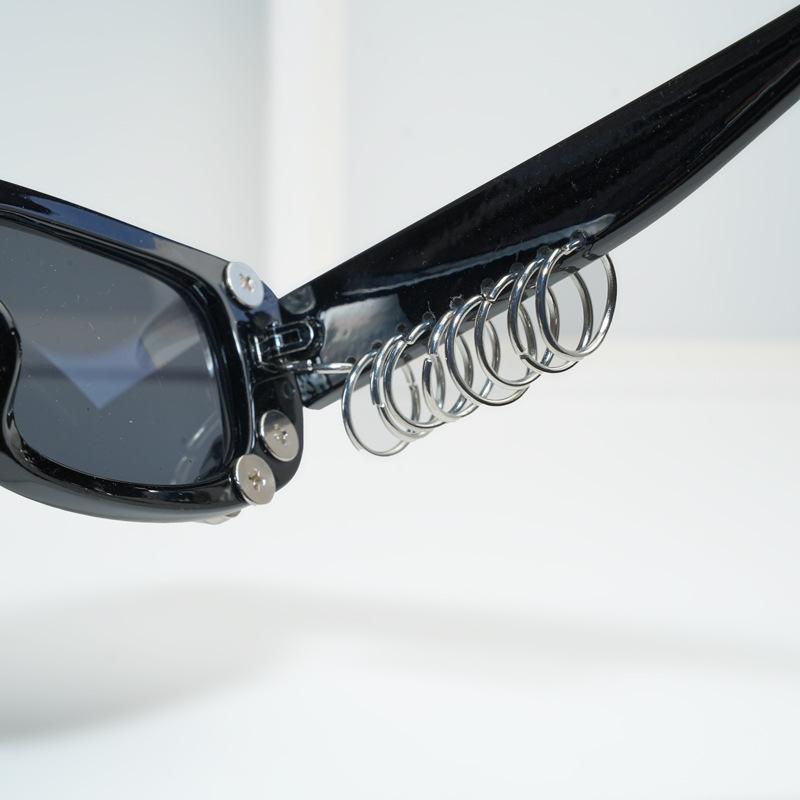 Punk Gothic Nieten Sonnenbrille Unisex Streetwear Mode Brillen