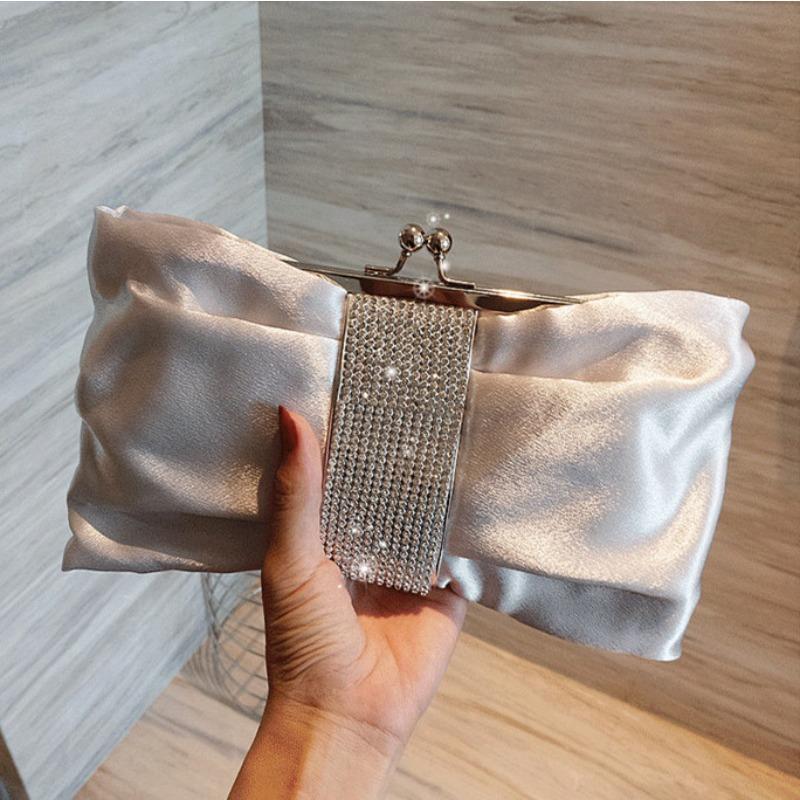 Wholesale new fashionable exquisite pleated dinner bag Korean version style cross women's chain bag butterfly bag double-sided drilling plate