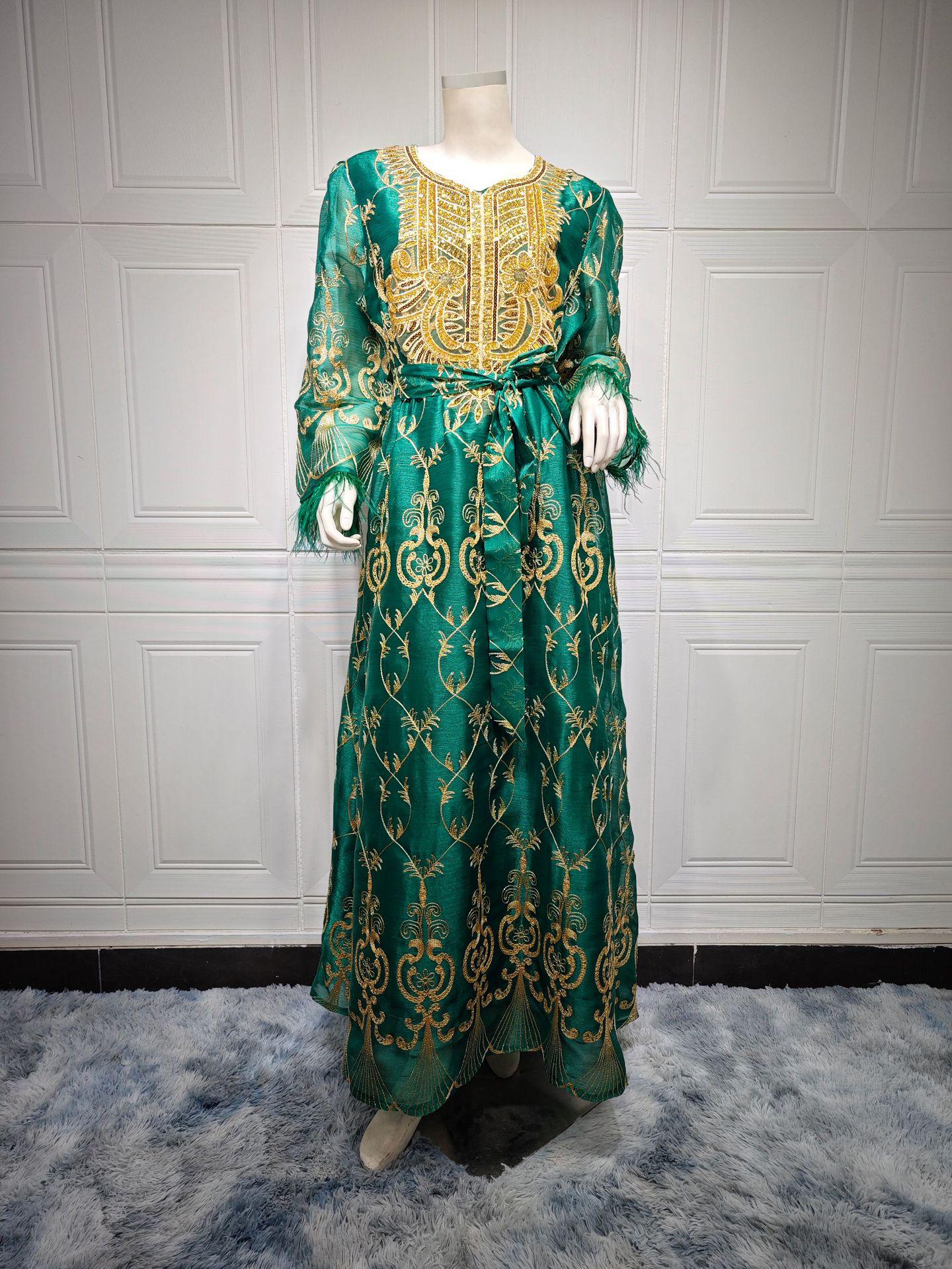 

Dubai Women s Gold Embroidered Jalabiya – Gorgeous Arab Evening Dress Medium зелений