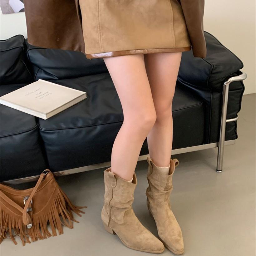 Coarse heel French retro pointed western cowboy short boots women's boots new in autumn and winter 2025