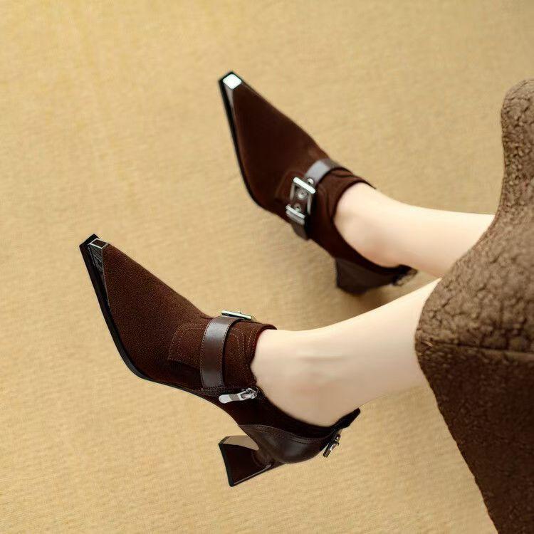 

British style metal head thick heel deep mouth fashion versatile foreign style women s single shoes women thick heel fashion foreign style commuting v 40 темно-коричневого кольору