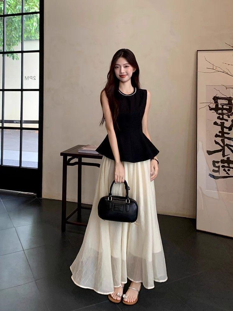 2026 Summer New Arrival Korean-Style Women's Two-Piece Outfit: Chic and Lightly Mature Design Skirt Set