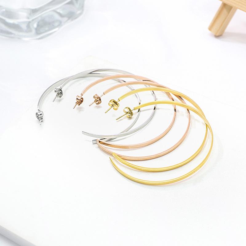 Minimalist C-shaped Large Circle High-end Steel Needle Earrings